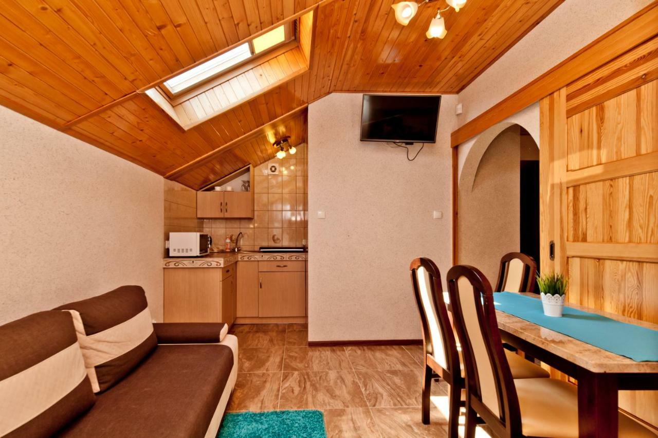 Homestay I *